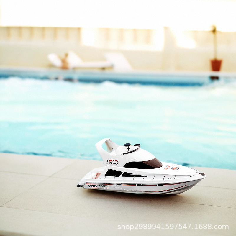 Remote Controlled Luxury Yacht - Model Kit Yacht ulasan dan harga